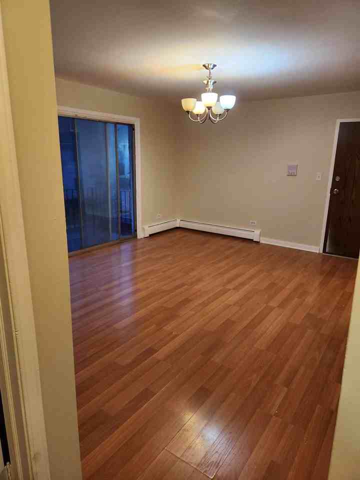 1319 N Baldwin Ct #1 - Photo 6 of 22