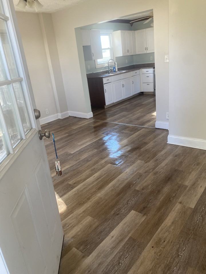 2896 Trumbull Ave #NA - Photo 3 of 6