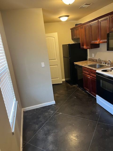 2208 Willow Rd #A - Photo 3 of 5