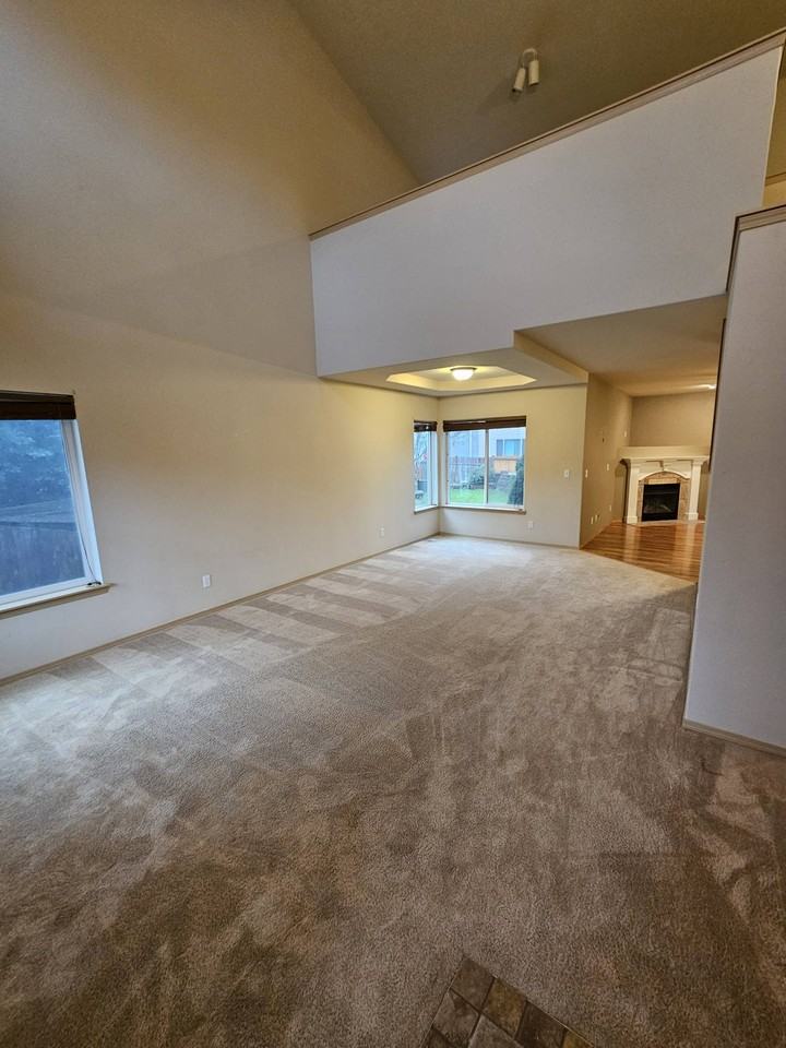 7611 197th Street Court East #1 - Photo 4 of 36