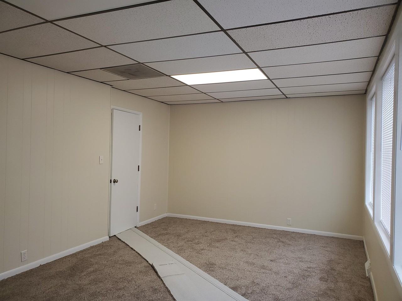 1600 1st Ave #1602 - Photo 3 of 11