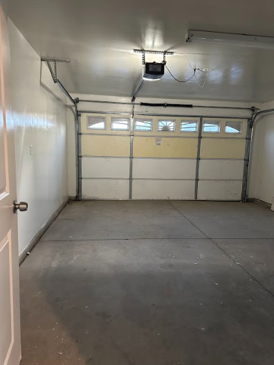 820 Smith St #B - Photo 2 of 5