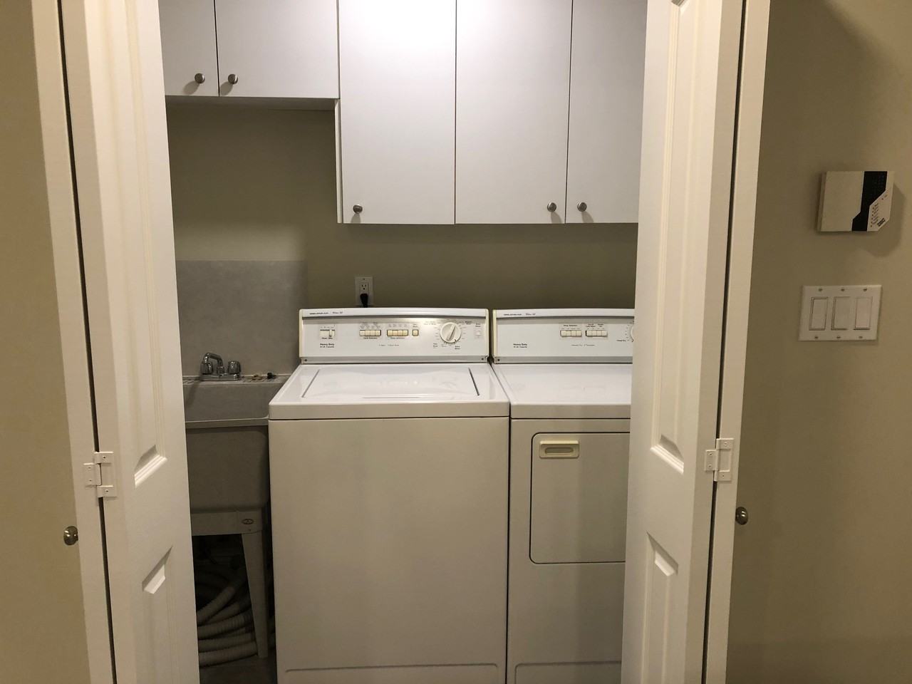 2942 East 5th Avenue - Photo 7 of 8