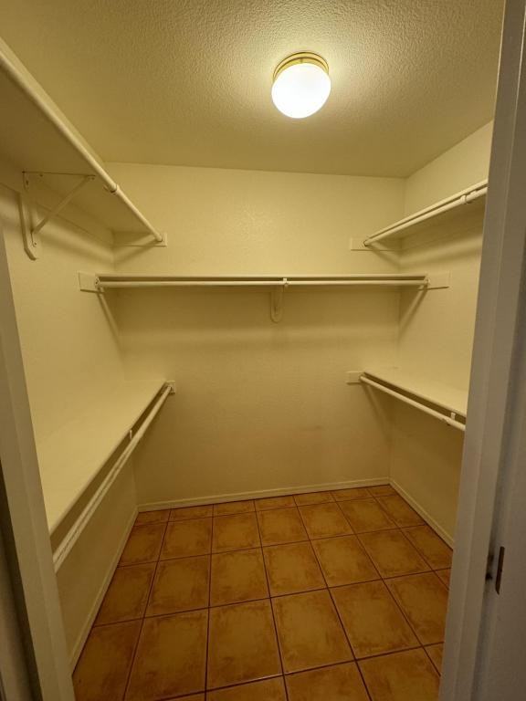 5005 Camelback Pl - Photo 3 of 11