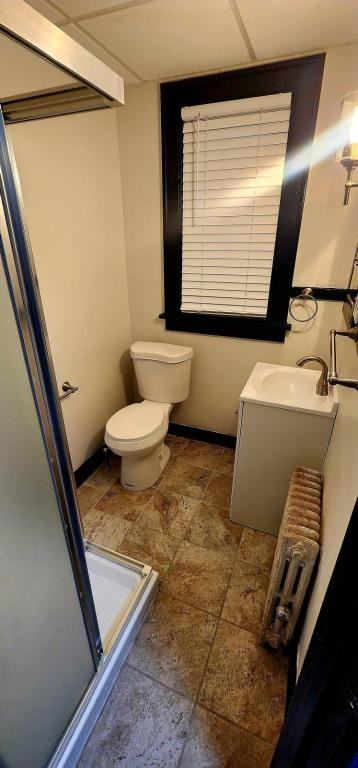 949 Maple Ave - Photo 7 of 7