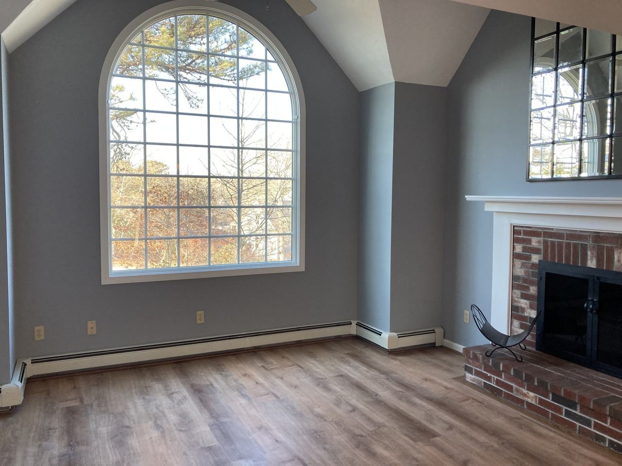 9 Daniel Webster Lane - Photo 2 of 10