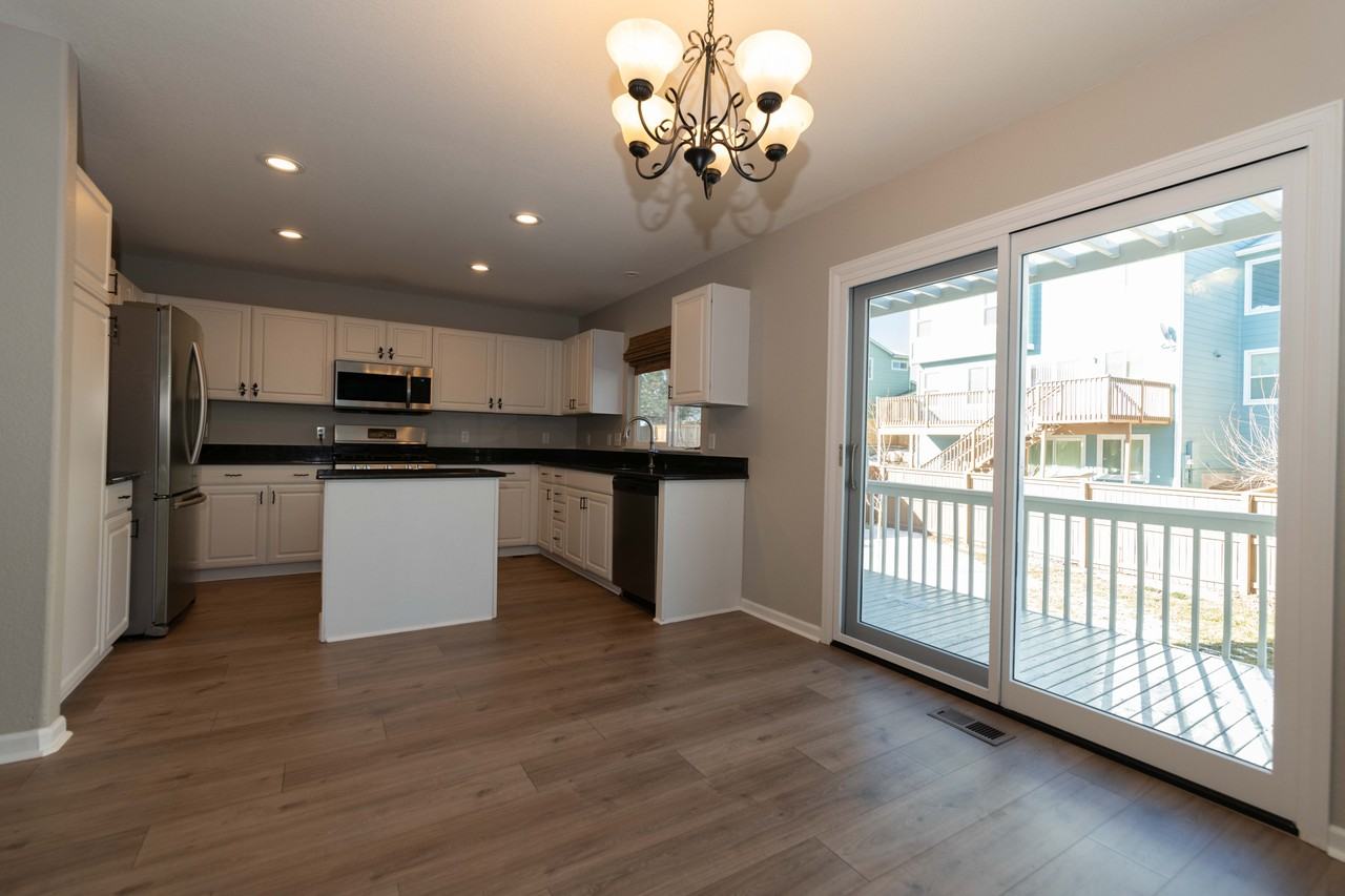 9869 Bathurst Way #9869 - Photo 6 of 29