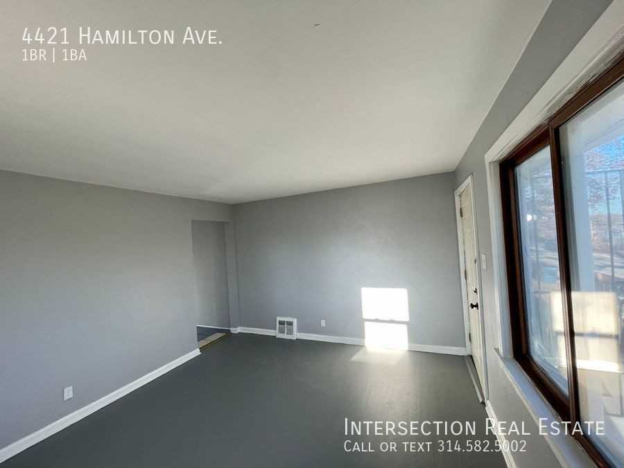 4421 Hamilton Ave - Photo 3 of 10