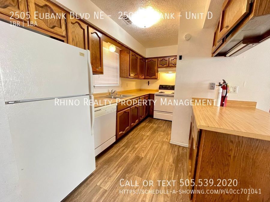 2505 2505 Eubank Blvd NE -  2505 Eubank #D - Photo 3 of 8