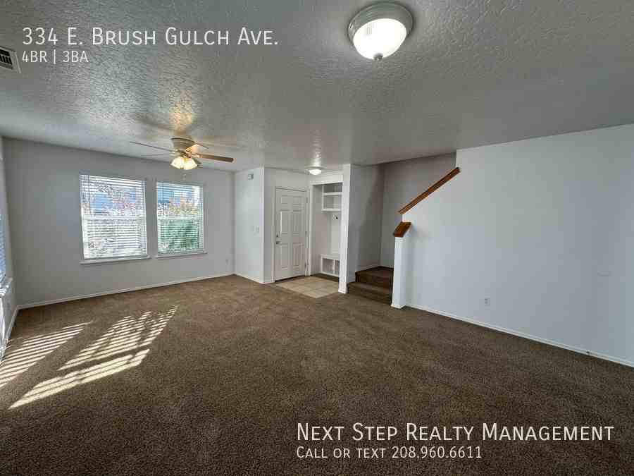 334 E Brush Gulch Ave - Photo 3 of 30