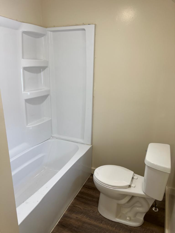 802 Half Elm St - Photo 6 of 17