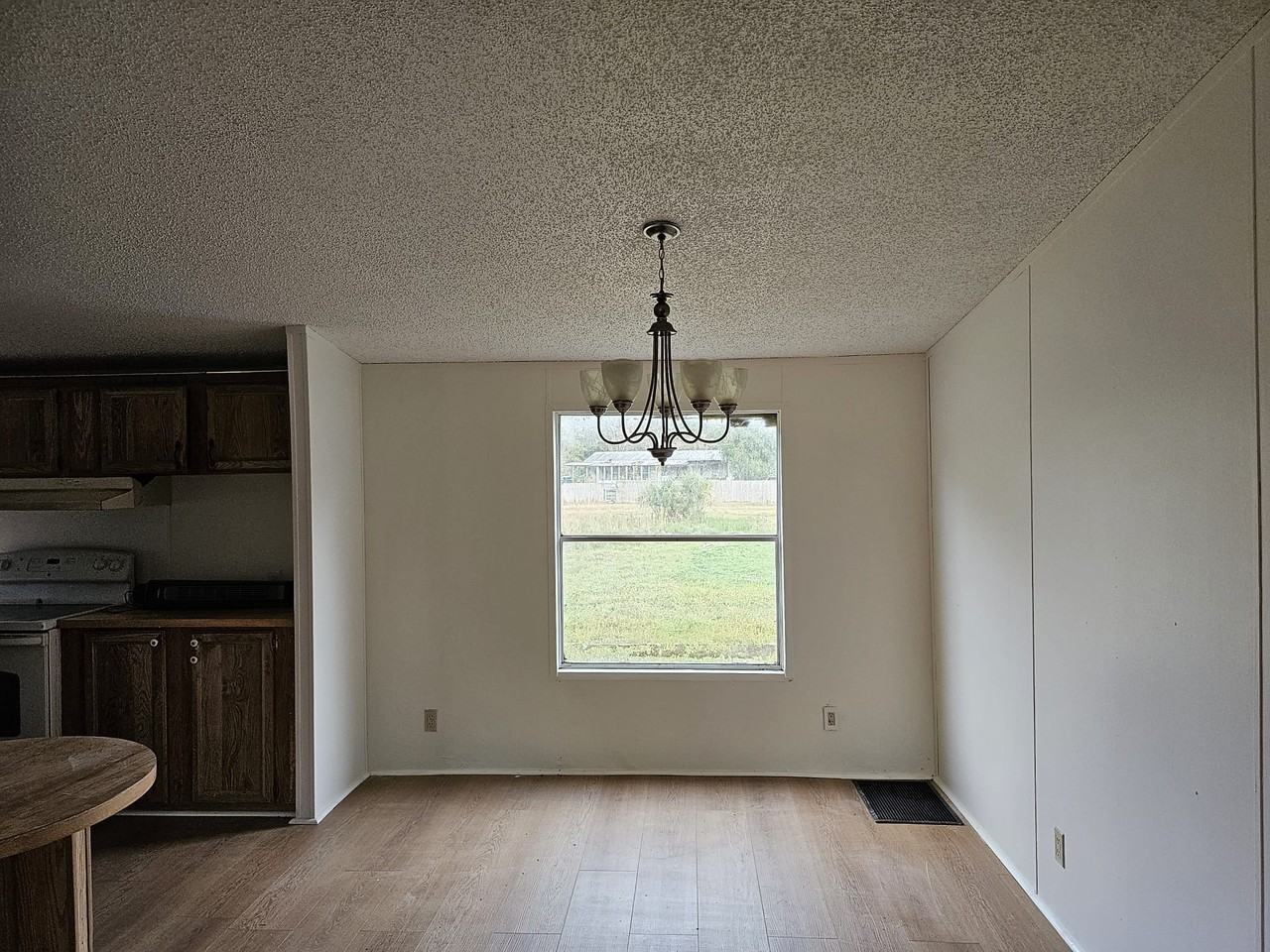 124 Bland Rd #NA - Photo 2 of 8