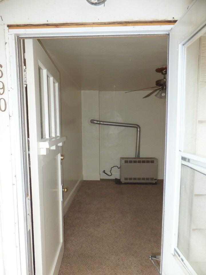 690 Ridge Ave #690 - Photo 3 of 28