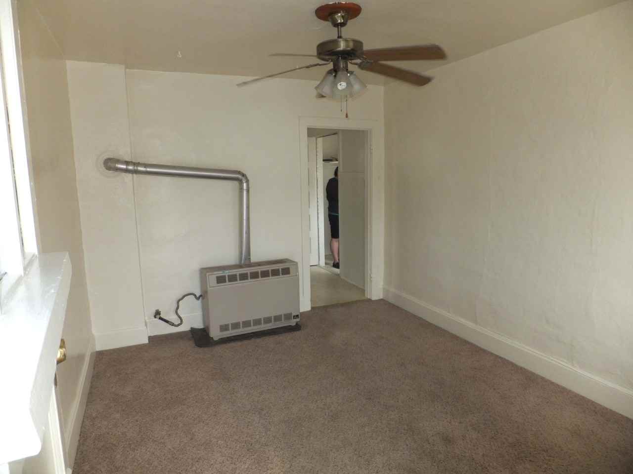 690 Ridge Ave #690 - Photo 4 of 28