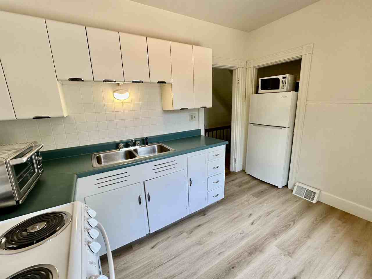 40 Silver St #2 - Photo 6 of 8