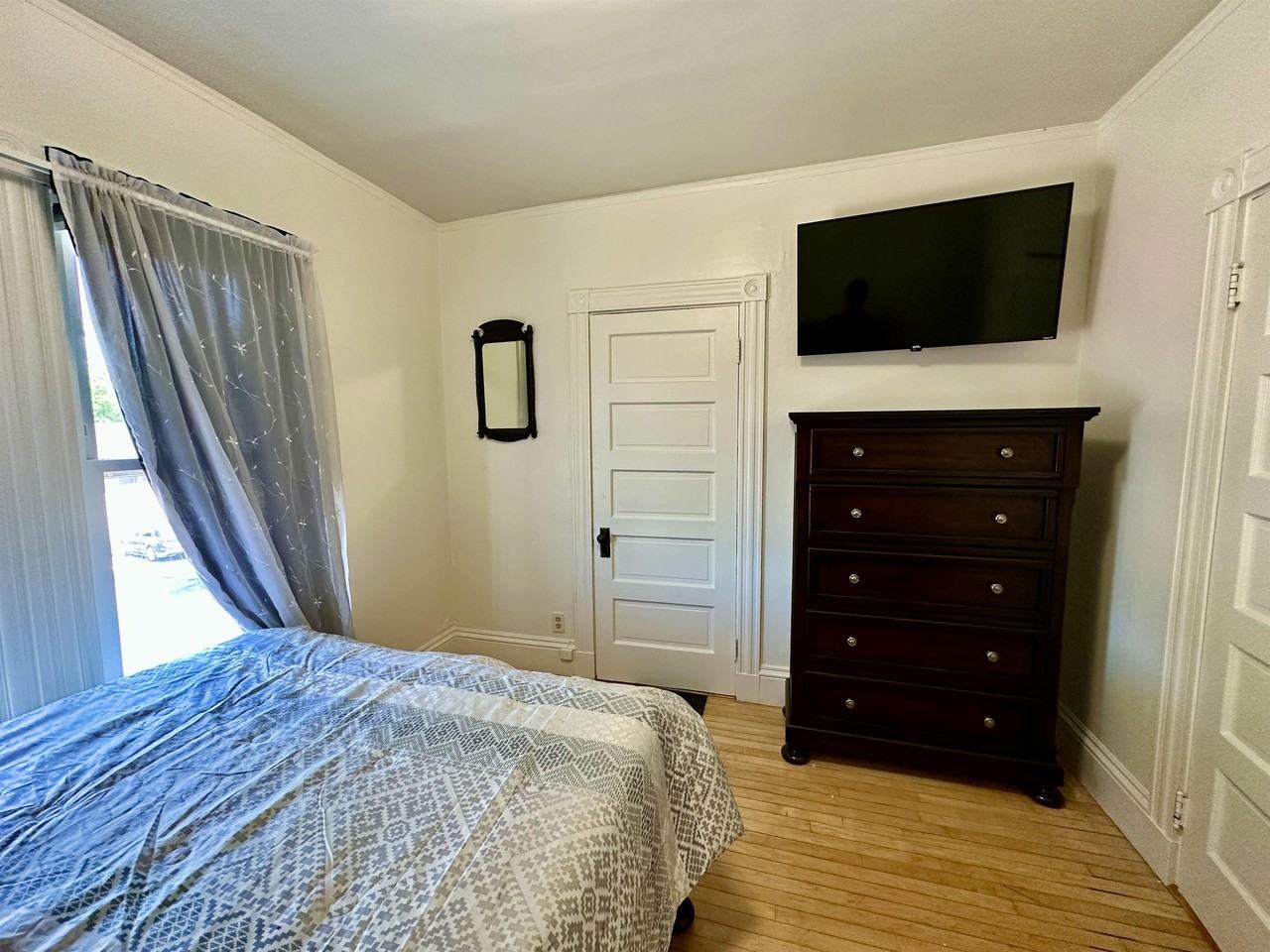 40 Silver St #2 - Photo 7 of 8