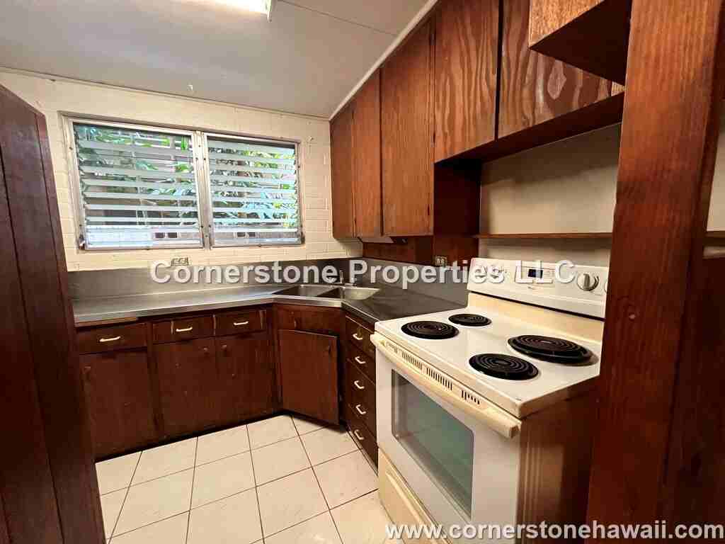 1324EZA - Photo 2 of 16