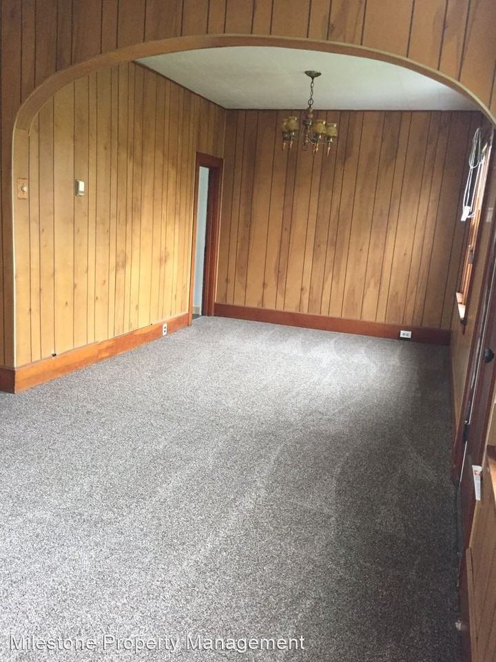 101 N Haynes - Photo 3 of 11