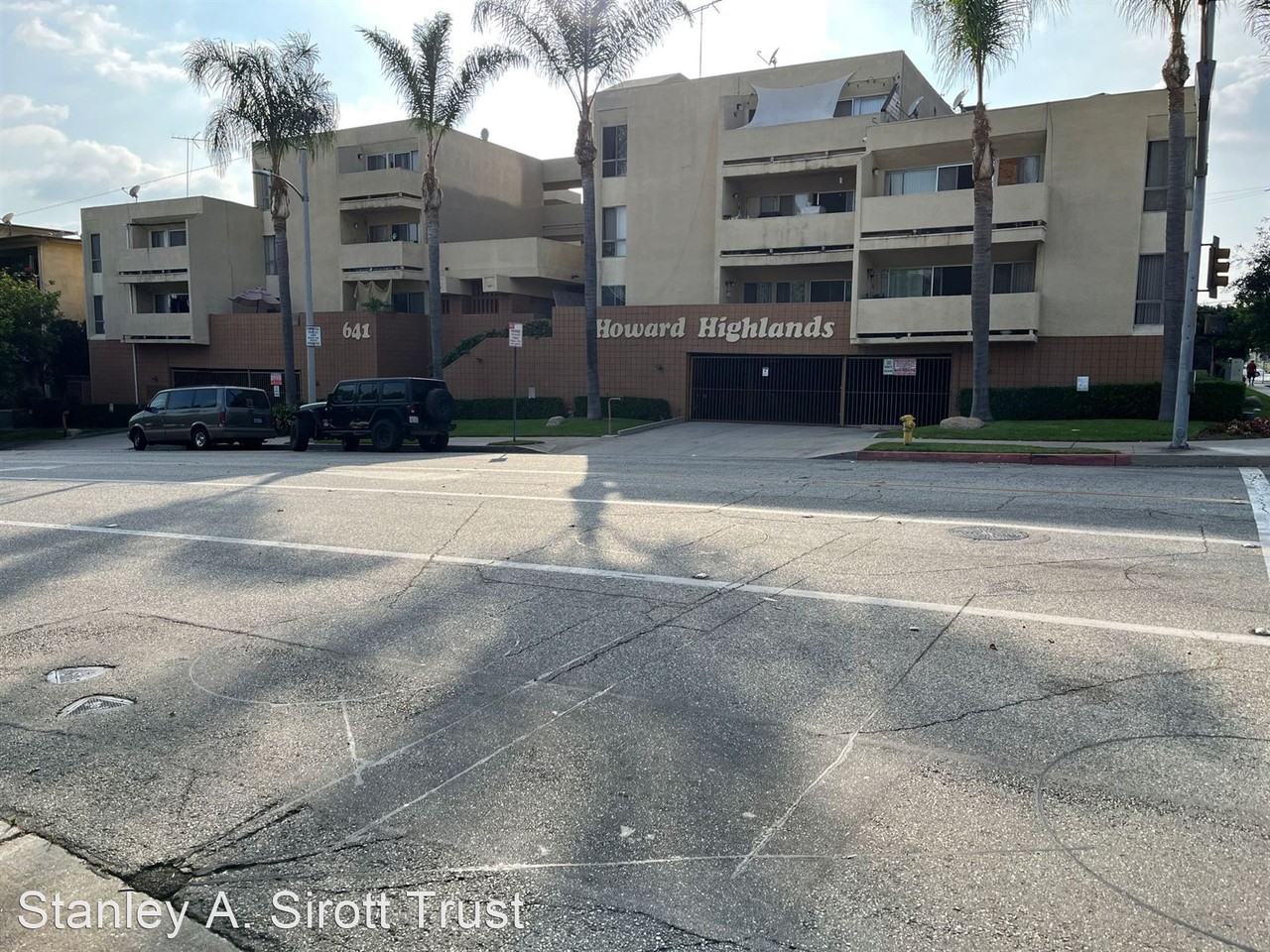 641 N. Howard Ave. - Photo 3 of 4