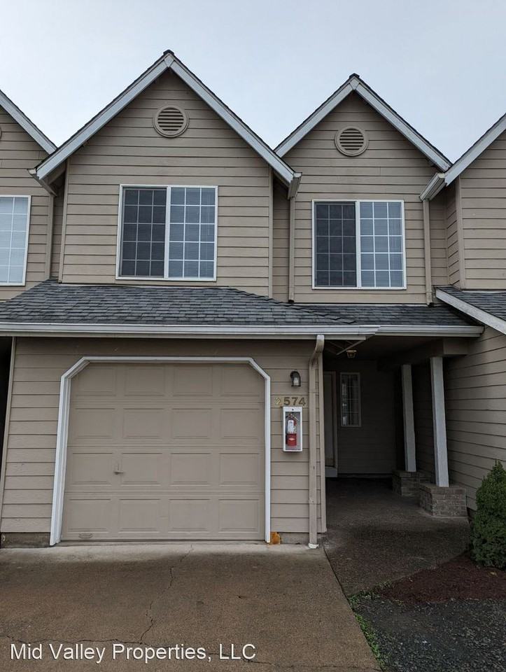 2570, 2574, 2578 16th Ave. Se Apartments in Albany, OR 97321 Zumper