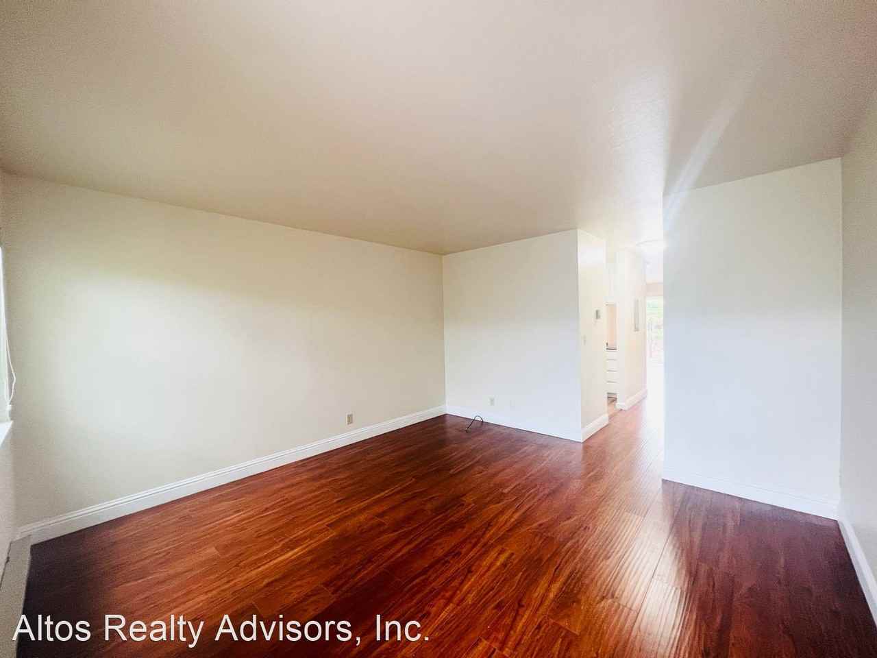 10270 Alpine Drive - Photo 2 of 11