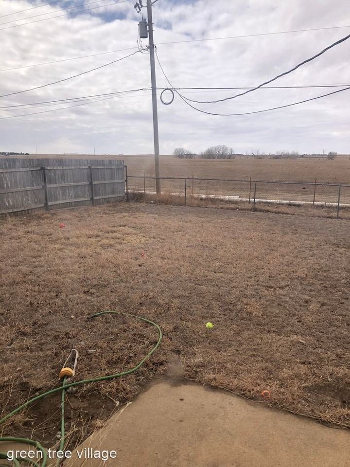 1400 Sycamore St - Photo 2 of 6