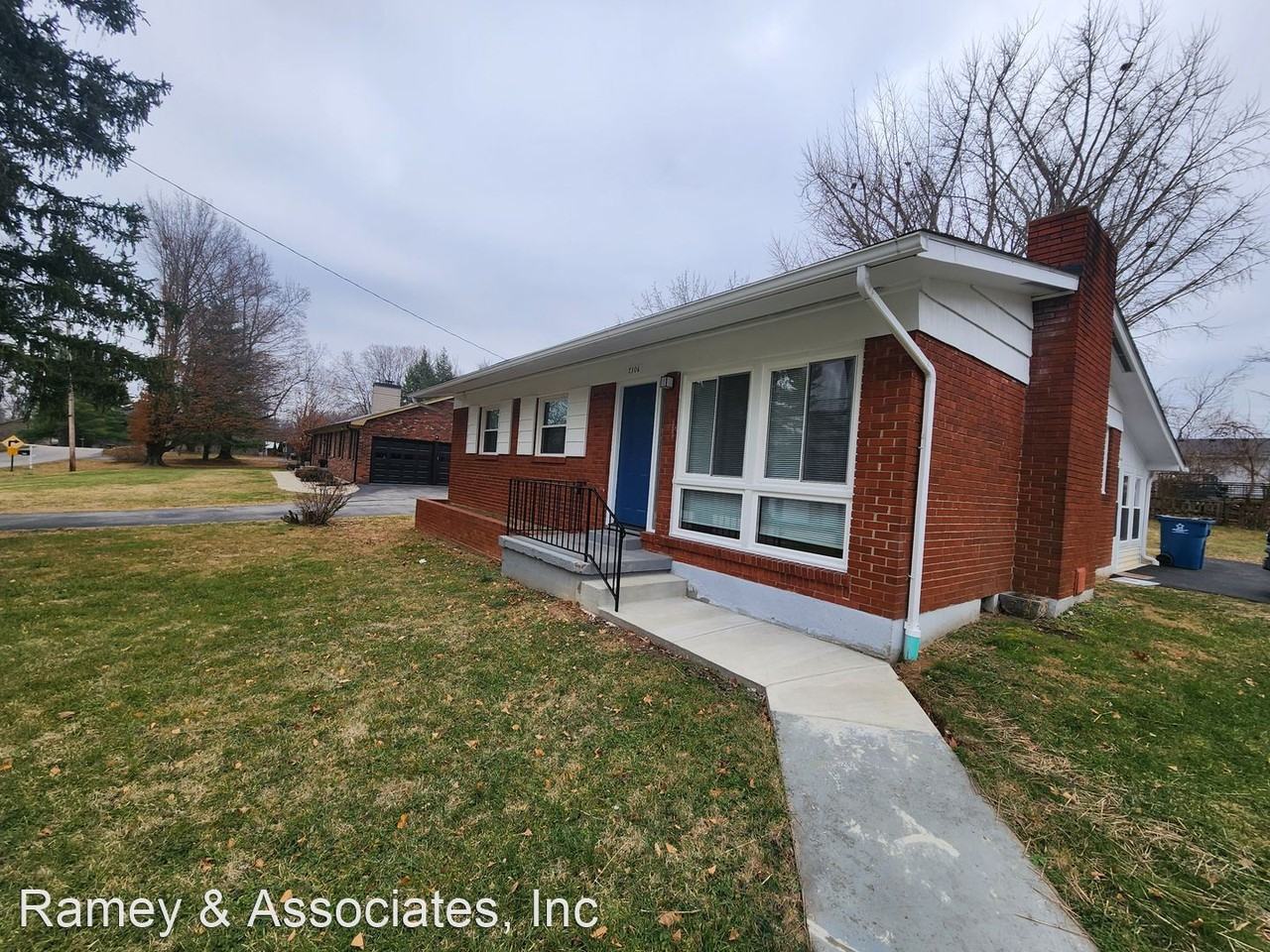 7306 Kavanaugh Rd - Photo 2 of 33