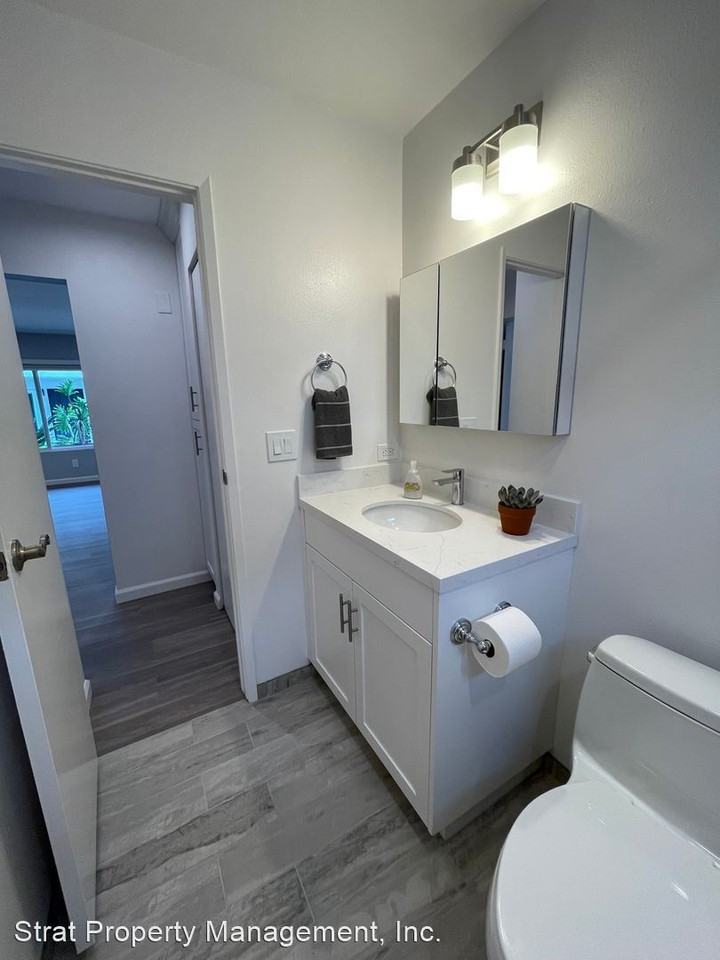 3833 Jewell St. - Photo 3 of 8