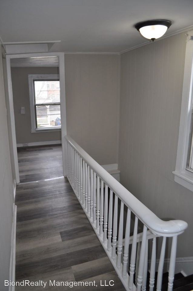 33 Washington Street - Photo 2 of 17