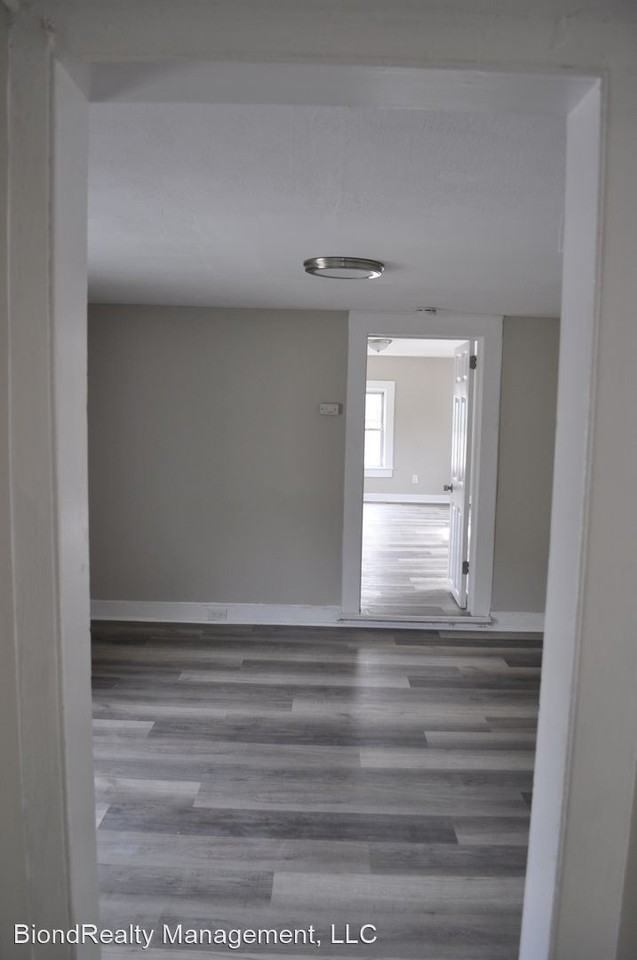 33 Washington Street - Photo 3 of 17