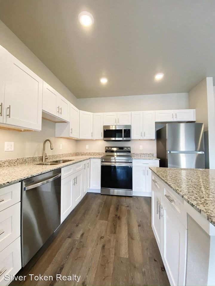 1301 Aster Drive - Photo 2 of 27