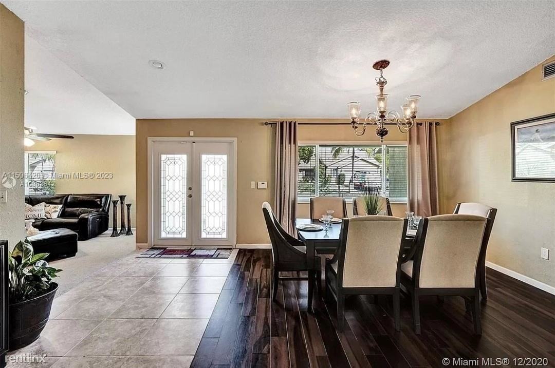 7488 Nw 47th Pl #7488 - Photo 3 of 13