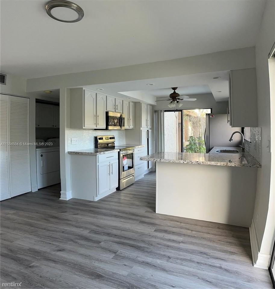 242 Wimbledon Lake Dr #242 - Photo 2 of 11