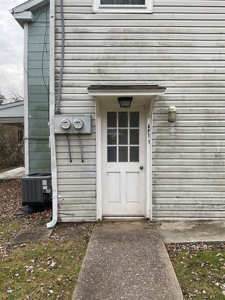 261 RIDGE HILL RD - Photo 2 of 11