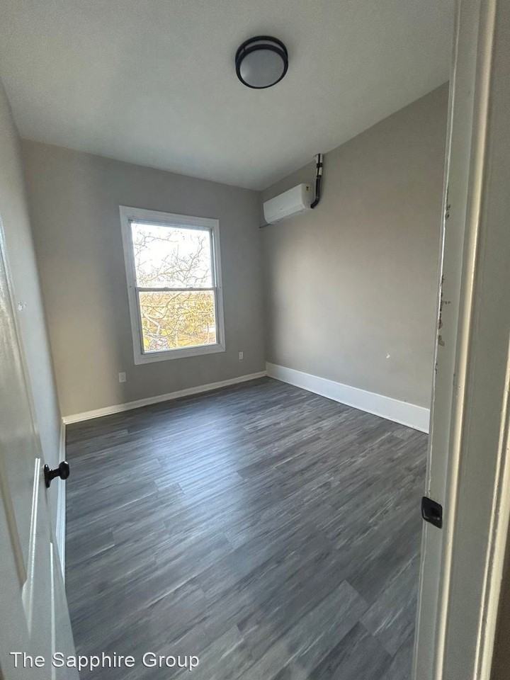 1222-1230 1st Ave. - Photo 3 of 14