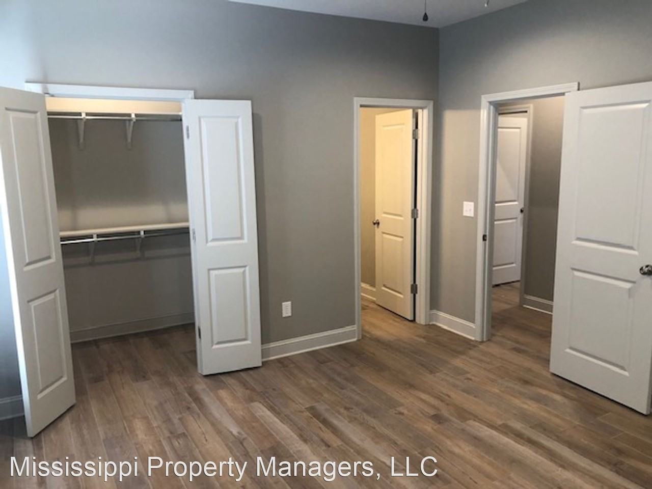 1376 W Jackson St - Photo 3 of 11