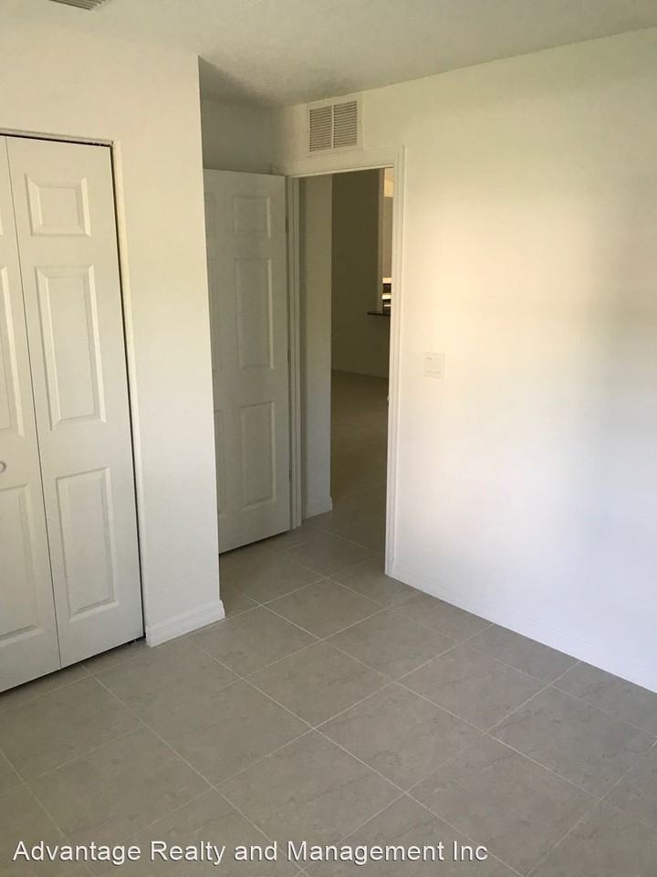 22 Slumberland Path A/B - Photo 3 of 21