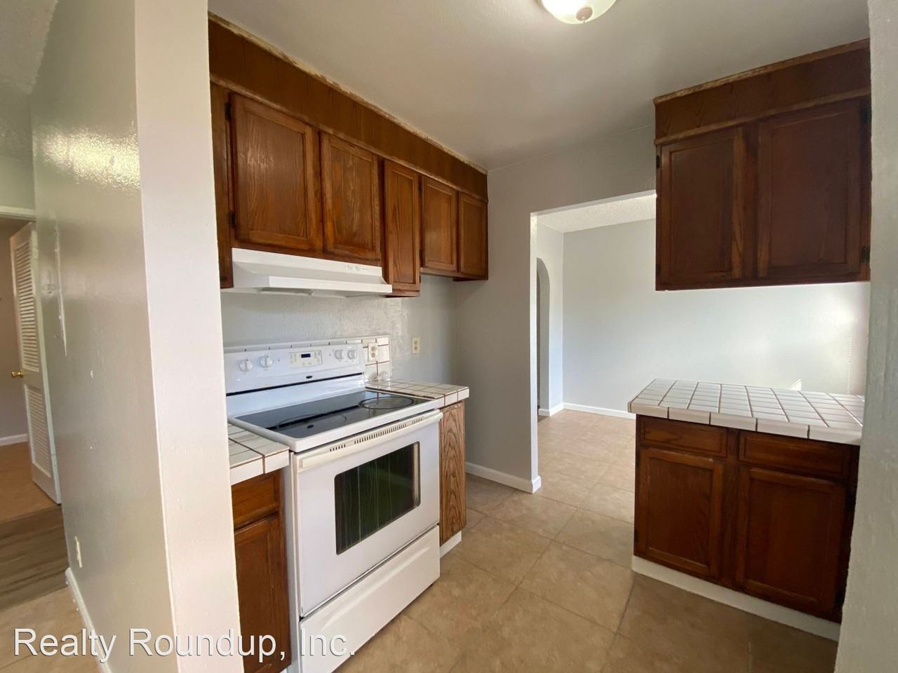 2855, 2859 & 2863 Country Club Blvd - Photo 3 of 20