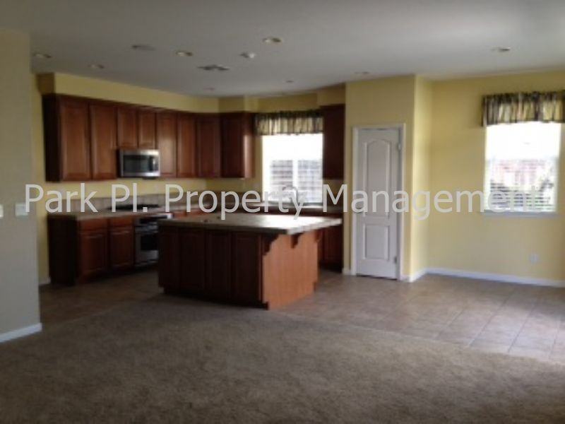 1441 Mendocino Creek Dr - Photo 2 of 9