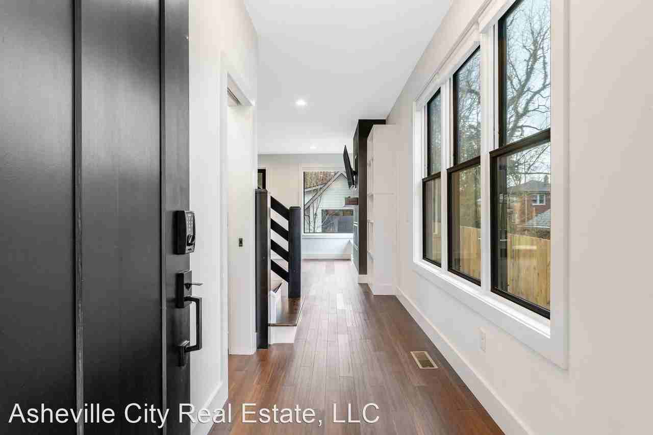 80 Arlington St - Photo 3 of 34