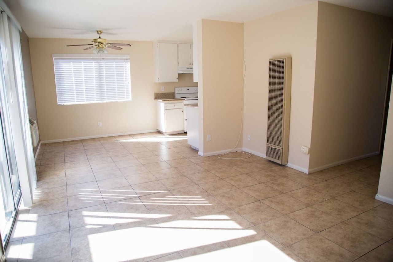 1065 E Washington Ave. - Photo 3 of 3