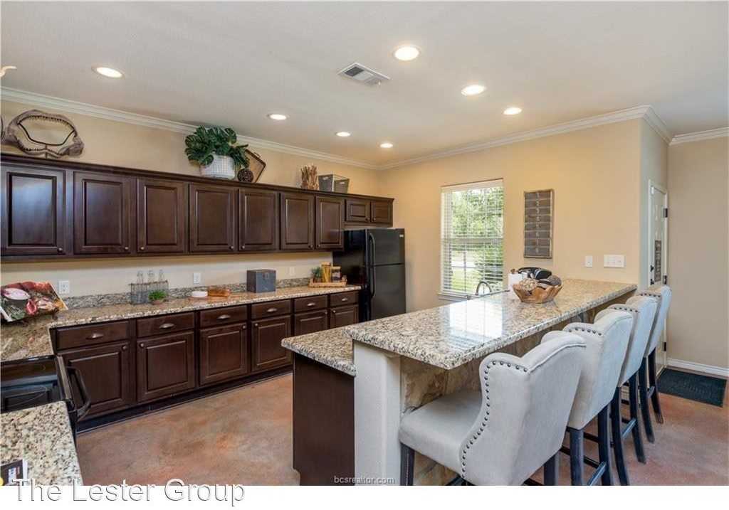3311 Wakewell Ct - Photo 2 of 22