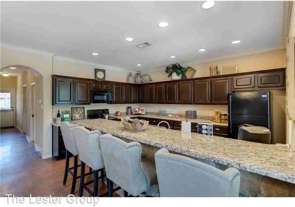 3311 Wakewell Ct - Photo 3 of 22