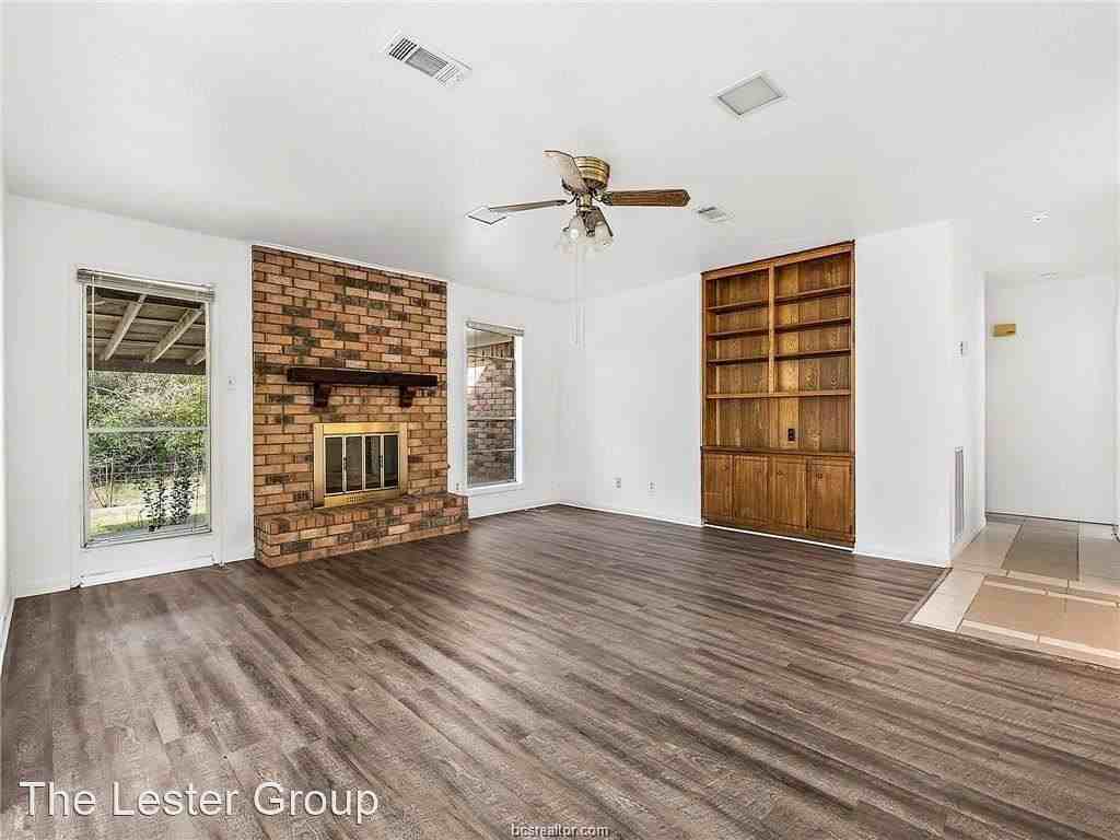 4011 Willow Oak St - Photo 2 of 14