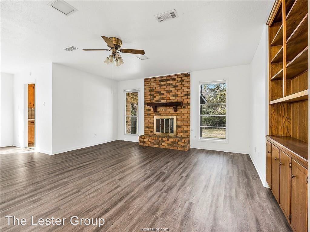 4011 Willow Oak St - Photo 3 of 14