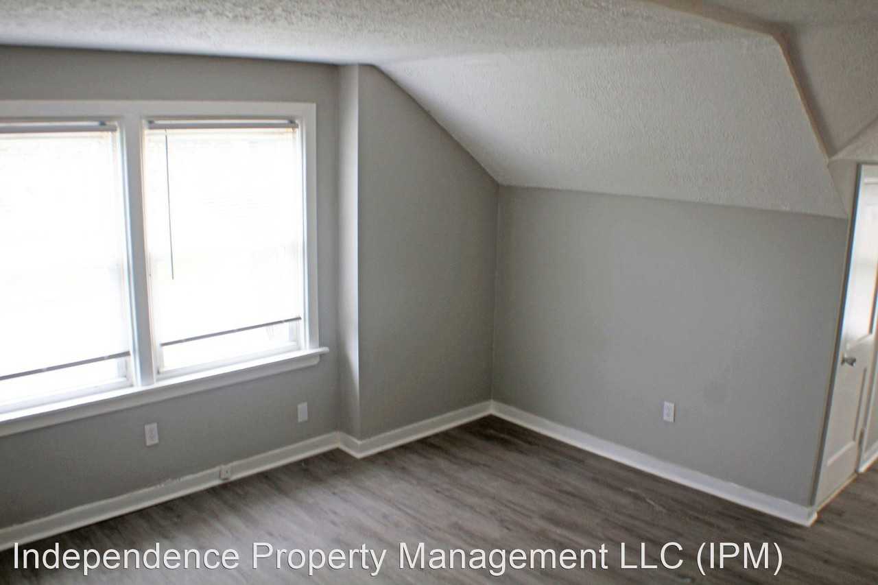 1700 Florence St - Photo 3 of 12