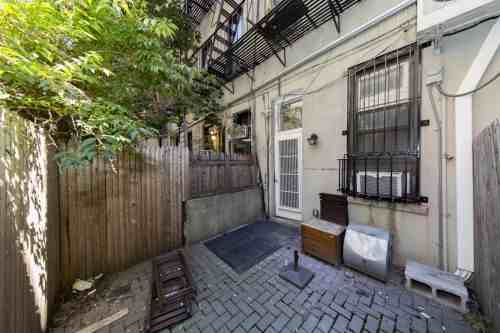7 Mott St #1BD1BA - Photo 3 of 8