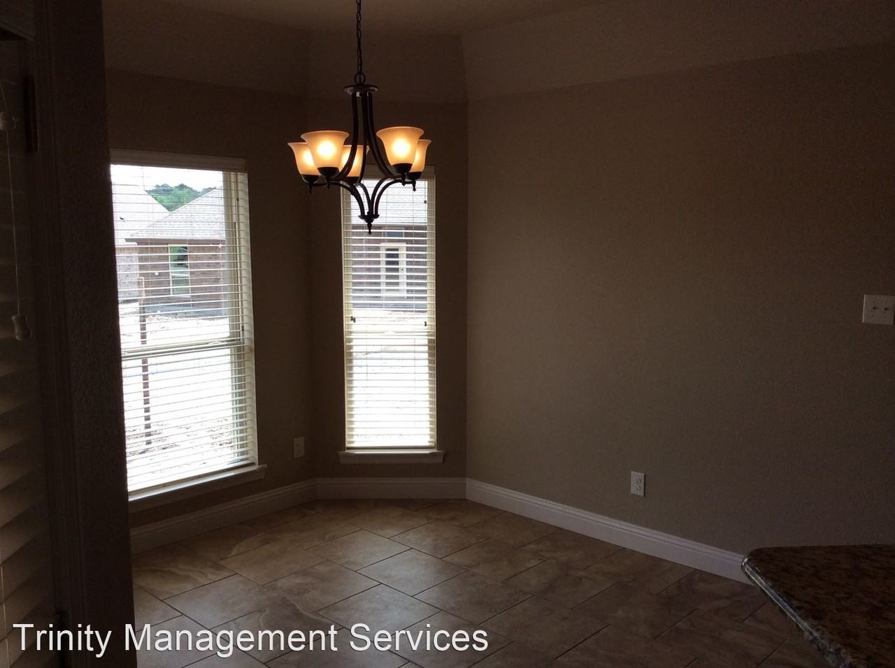 110 Sandstone Ln - Photo 3 of 9