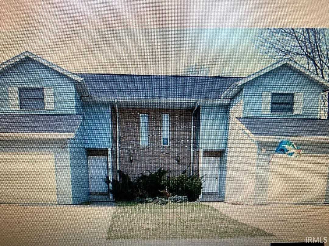 502 S Village Ct, Bloomington, IN 47403 3 Bedroom House for 1,500