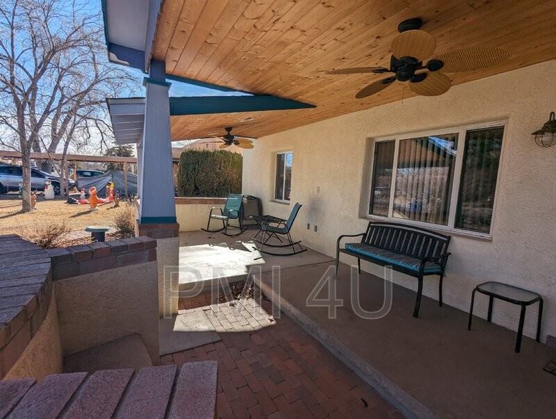 1443 Richmond Dr Ne - Photo 3 of 42